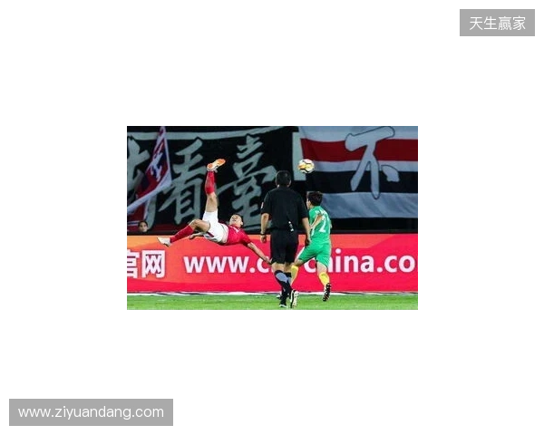 凌空落叶斩!热议杜月徵世界波:比帕瓦尔那球还漂亮!杜德里格斯